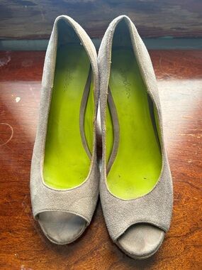 Boden Taupe Suede Peep-Toe Heels with Lime Insole